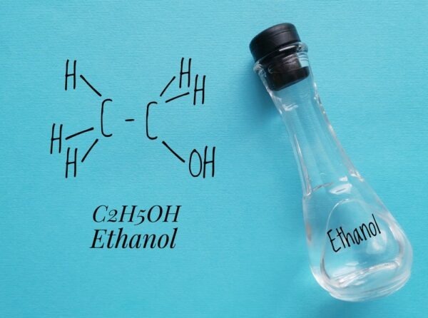 Alcohol là nhóm hợp chất hữu cơ chứa nhóm hydroxyl (-OH) 11 hoa chat co ban la gi